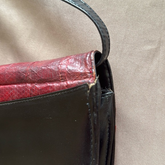 Vintage Snakeskin and Leather Clutch Crossbody Shoulder Bag Red and Black - Picture 8 of 11